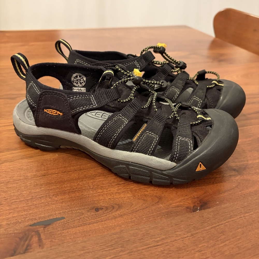 Keen Newport H2 Black Waterproof Sandals Hiking Sport Womens 8 1003449
